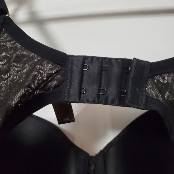 Black Natori Bra 36D - Picture 4 of 17